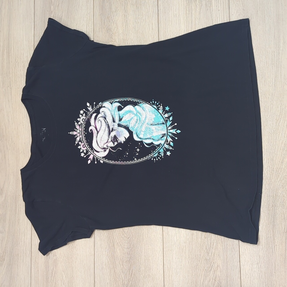 Hot Topic Elsa Tee